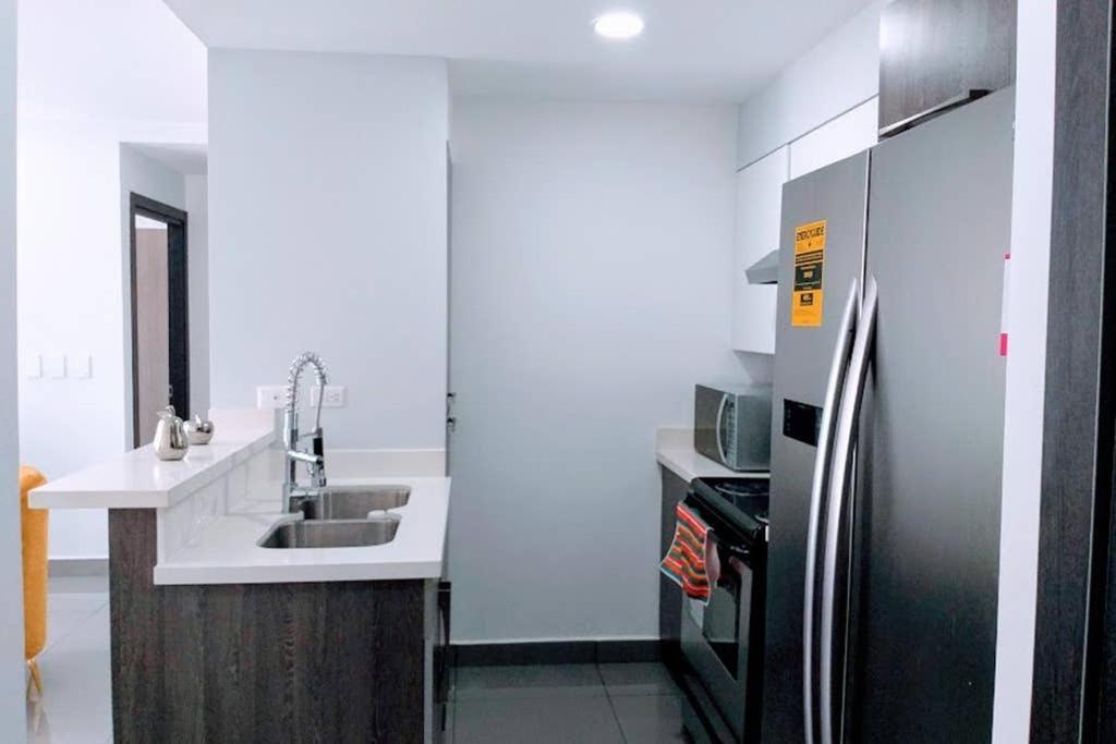 Moderno Y Acogedor Condominio En Zona Exclusiva Σαν Πέδρο Σούλα Εξωτερικό φωτογραφία